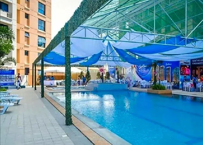 Deluxe @ Sta.lucia East Grand Mall - & Residences Hotel 3*