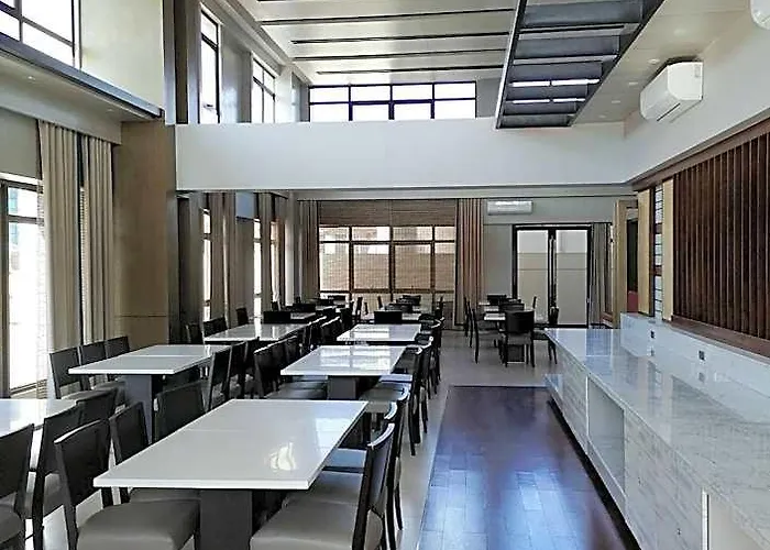 Deluxe @ Sta.lucia East Grand Mall - & Residences 3*