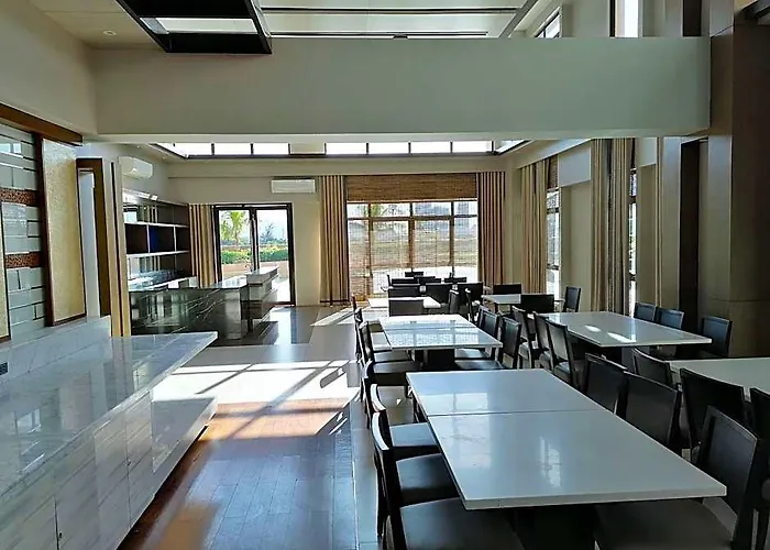 Deluxe @ Sta.lucia East Grand Mall - & Residences 3*