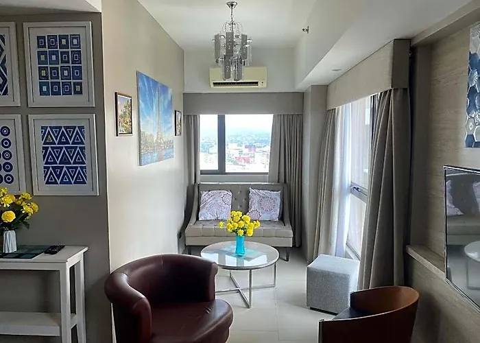 Deluxe @ Sta.lucia East Grand Mall - & Residences 호텔