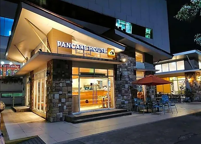호텔 Deluxe @ Sta.lucia East Grand Mall - & Residences